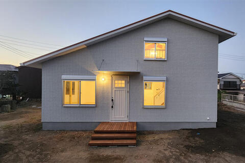 セカンドハウス仕様！平屋スタイル15坪×ロフト14帖付き